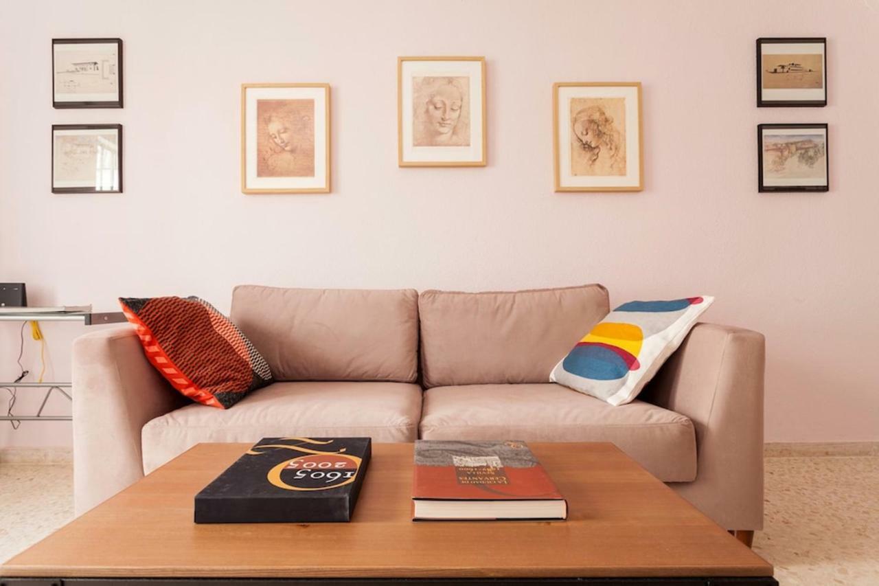 Apartamento Jardin De Santa Paula Севиля Екстериор снимка