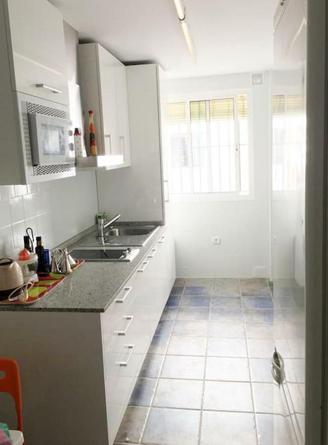 Apartamento Jardin De Santa Paula Севиля Екстериор снимка